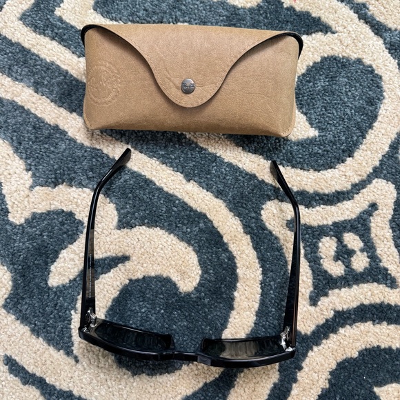 Ray-Ban Black Kiliane Sunglasses with Tan Case - Picture 4 of 11